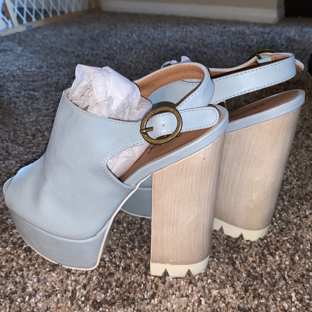 Sky Blue Pumps